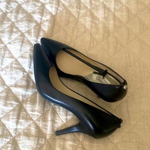 Brand new MK dress shoes